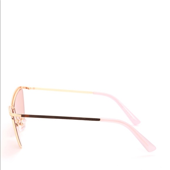 Fashion nova such a copycat sunglasses/ Final p - Picture 2 of 5